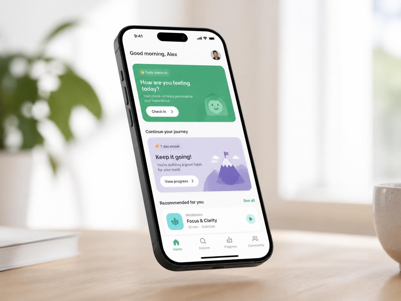 L'application VieMaVille affichée sur un smartphone posé sur un bureau
